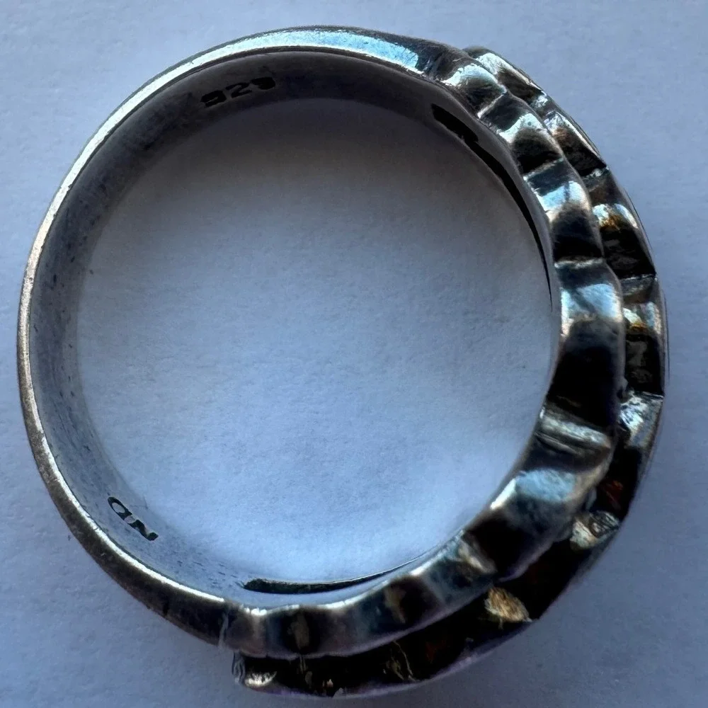 Vintage 925 Sterling Raven Black Circle Detailed Studded Statement Ring Moody